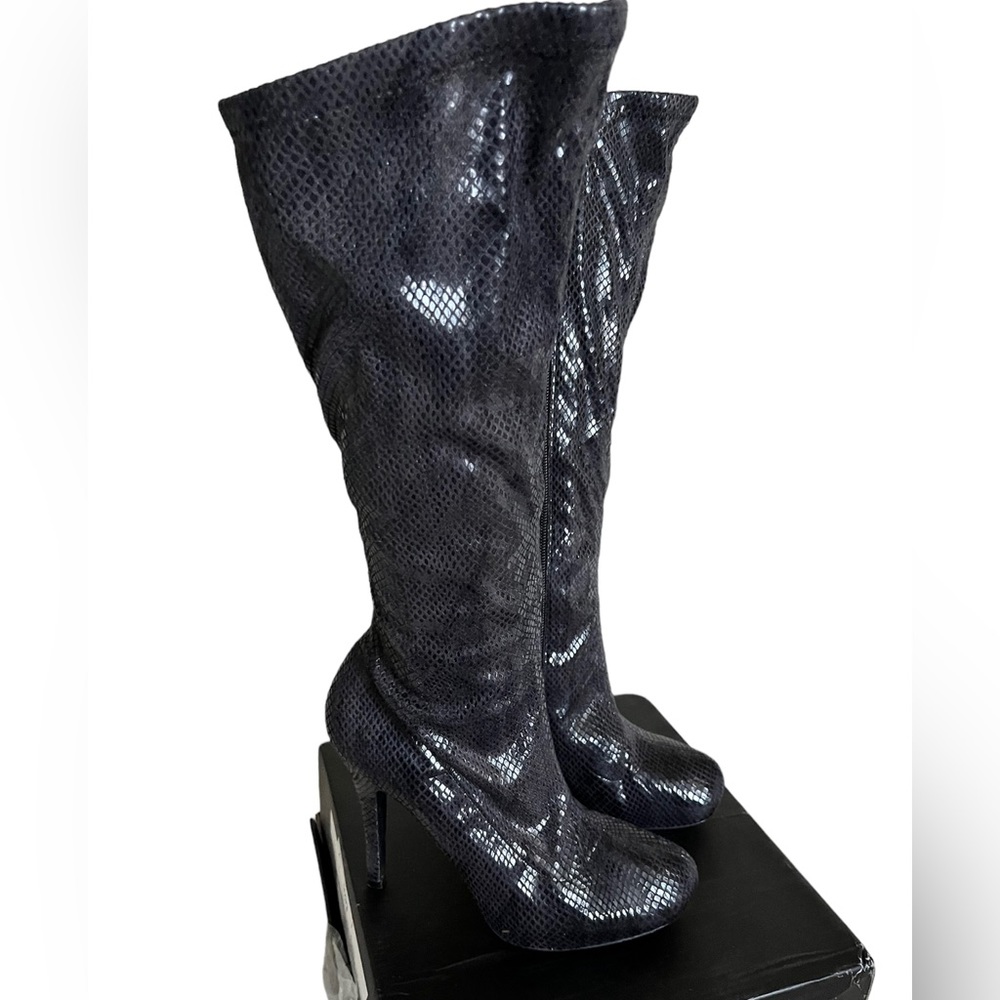 MPS Women’s knee boots Black size 7